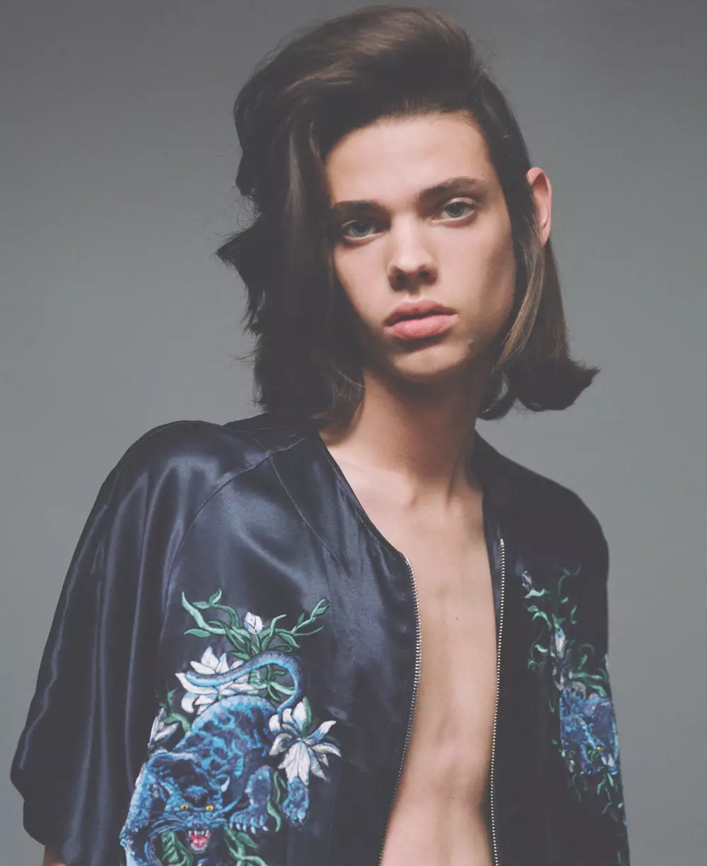 Živim sam s modelom Erin Mommsen @Re:quest, snimili Maurizio Bavutti @ChrisBoals i modni urednik Matthew Marden