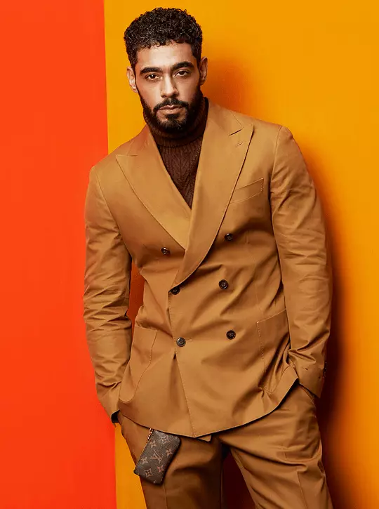 ኒክ ሳጋር በላሎ ቶረስ ለ L'Officiel Brasil January 2021 Editorial