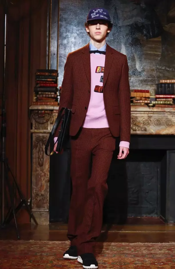 valentino-menswear-fall-winter-2017-paris24