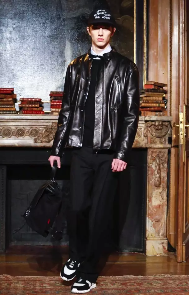 valentino-menswear-otòn-ivè-2017-paris30