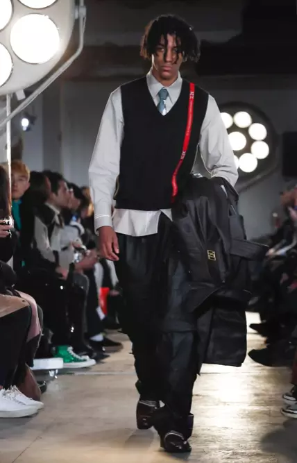 XANDER ZHOU HOMME AUTOMNE HIVER 2018 LONDRES49