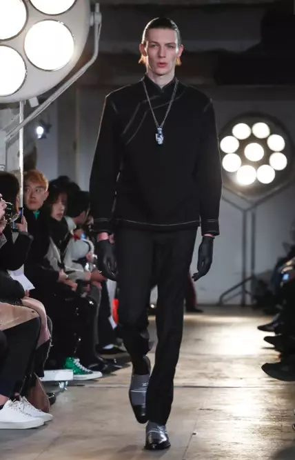 XANDER ZHOU HOMME AUTOMNE HIVER 2018 LONDRES9