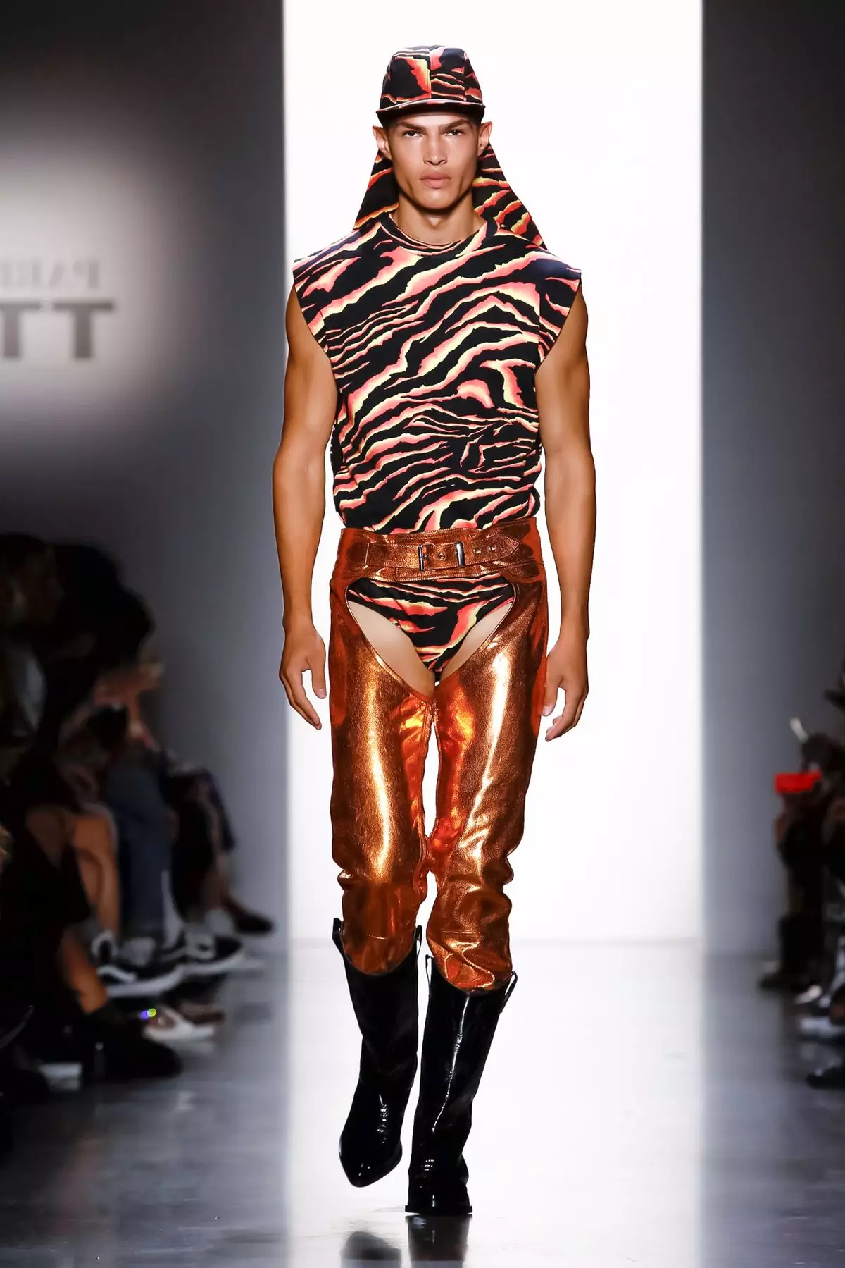 Jeremy Scott Ṣetan Lati Wọ Orisun omi Ooru 2020 Niu Yoki