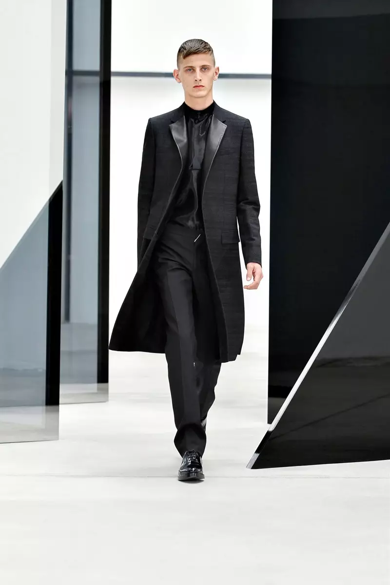 Balenciaga-ጸደይ-የበጋ-2014-ስብስብ-0002