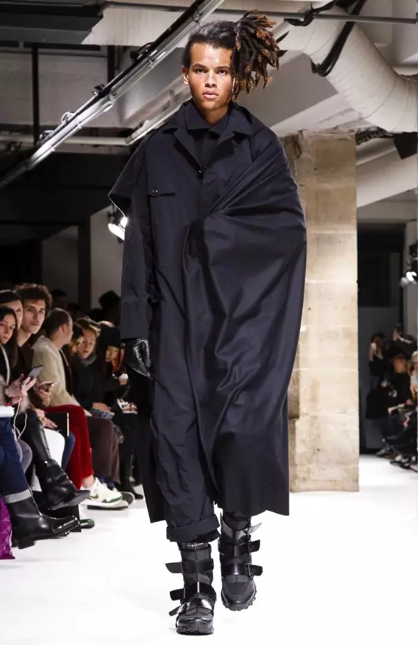 yohji-yamamoto-kişi geyimləri-payız-qış-2017-paris1