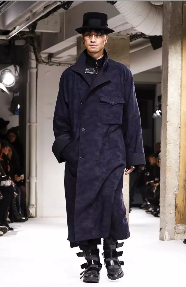 yohji-yamamoto-roba-home-tardor-hivern-2017-paris40