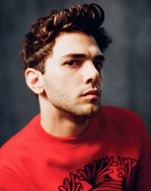 Xavier Dolan د شین لاورډیر لخوا د لازمي هوم څخه