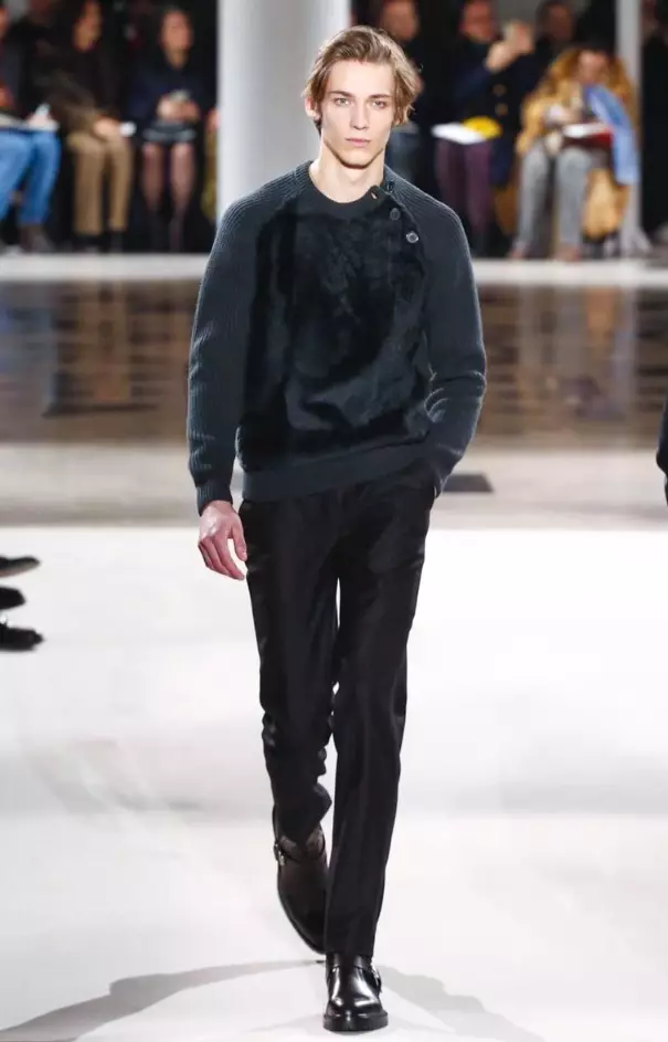 hermes-menswear- caij nplooj zeeg-lub caij ntuj no-2017-paris30