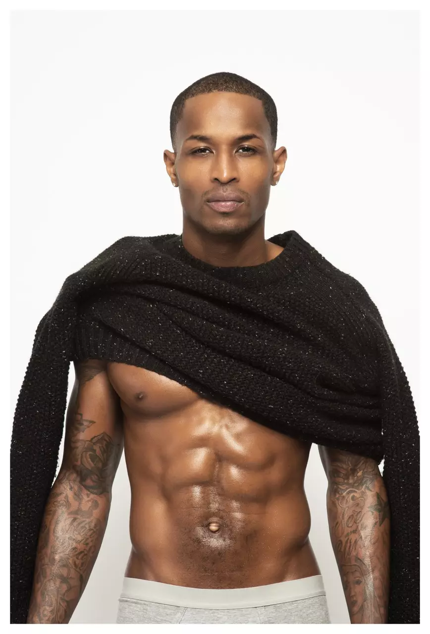 Memperkenalkan untuk pertama kalinya, pendatang baru chuck Hines di Chase Models NY ditembak oleh Harvey Jackson