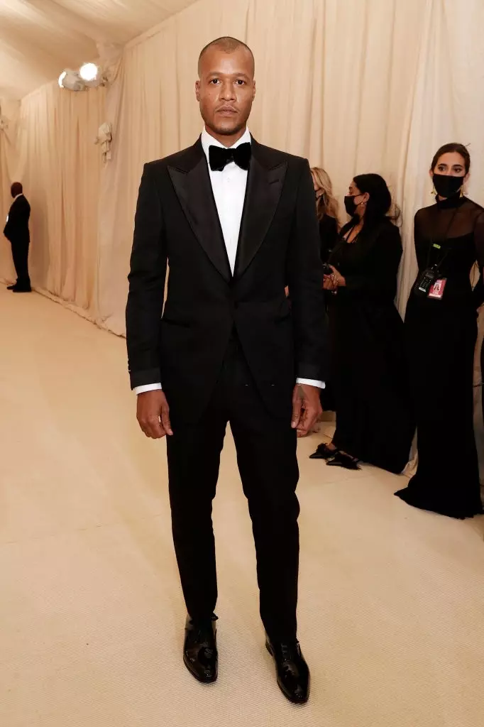 ຜູ້ຊາຍຢູ່ທີ່ 2021 Met Gala ສະເຫຼີມສະຫຼອງໃນອາເມລິກາ: ຄໍາສັບຂອງຄົນອັບເດດ: 336_20