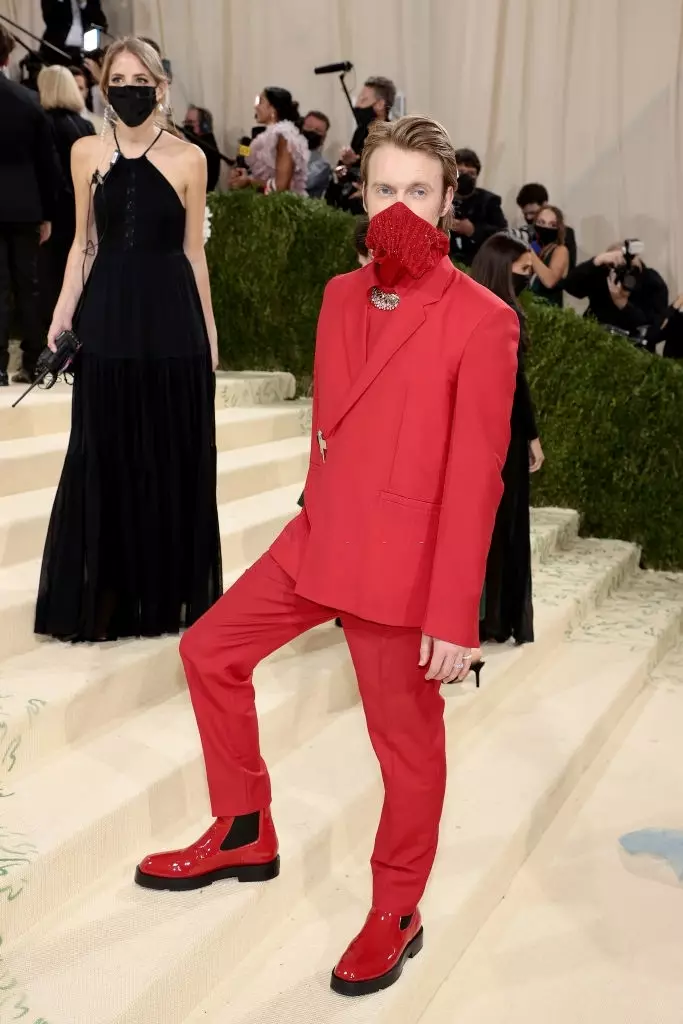 ຜູ້ຊາຍຢູ່ທີ່ 2021 Met Gala ສະເຫຼີມສະຫຼອງໃນອາເມລິກາ: ຄໍາສັບຂອງຄົນອັບເດດ: 336_23