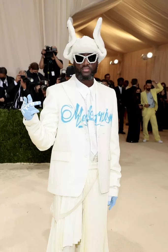 ຜູ້ຊາຍຢູ່ທີ່ 2021 Met Gala ສະເຫຼີມສະຫຼອງໃນອາເມລິກາ: ຄໍາສັບຂອງຄົນອັບເດດ: 336_30