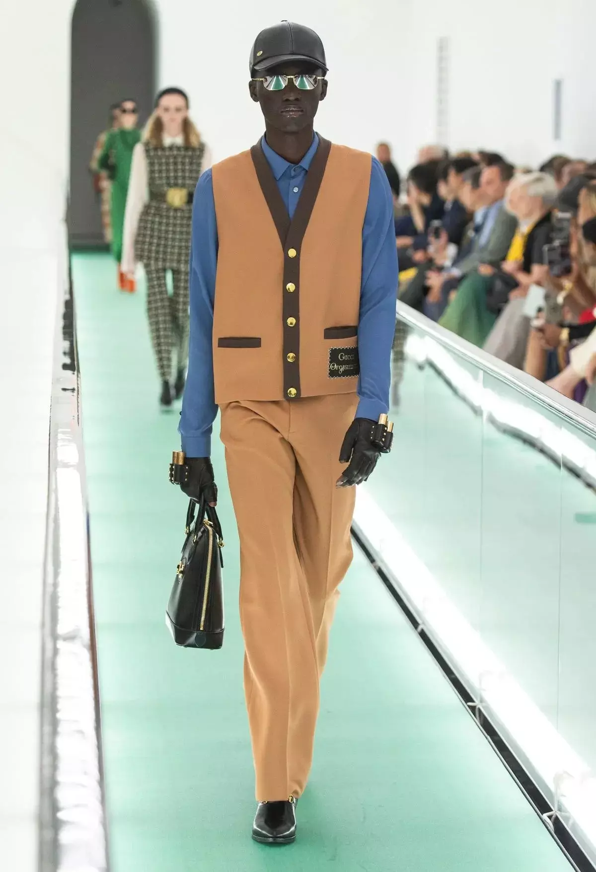 Gucci သည် နွေဦး/နွေရာသီ 2020 Milan ကိုဝတ်ဆင်ရန်အဆင်သင့်ဖြစ်နေပါပြီ။ 33822_25