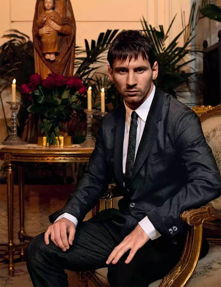 Messi waxaa toogtay Domenico Dolce3