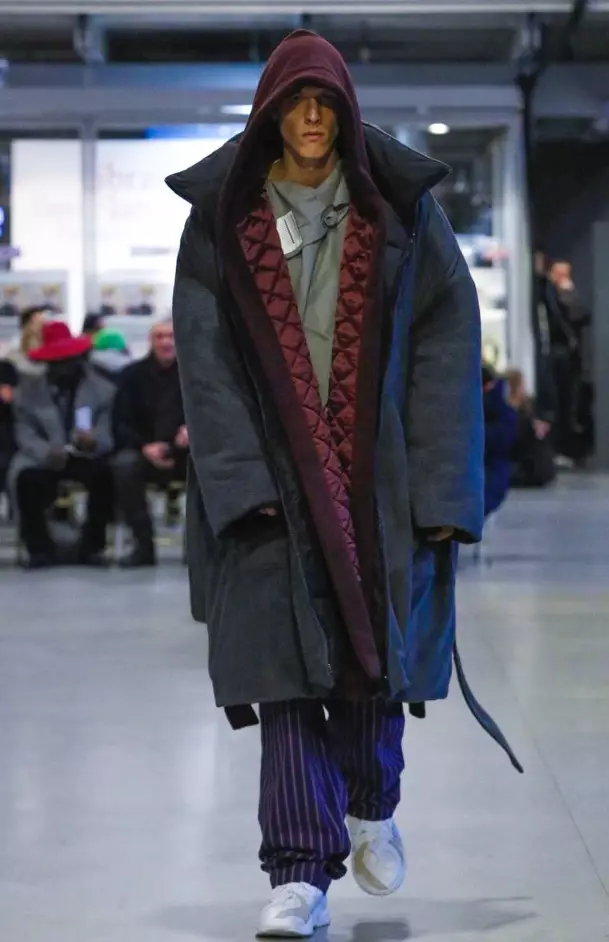 vetements-wear-to-wear-fall-winter-2017-paris37