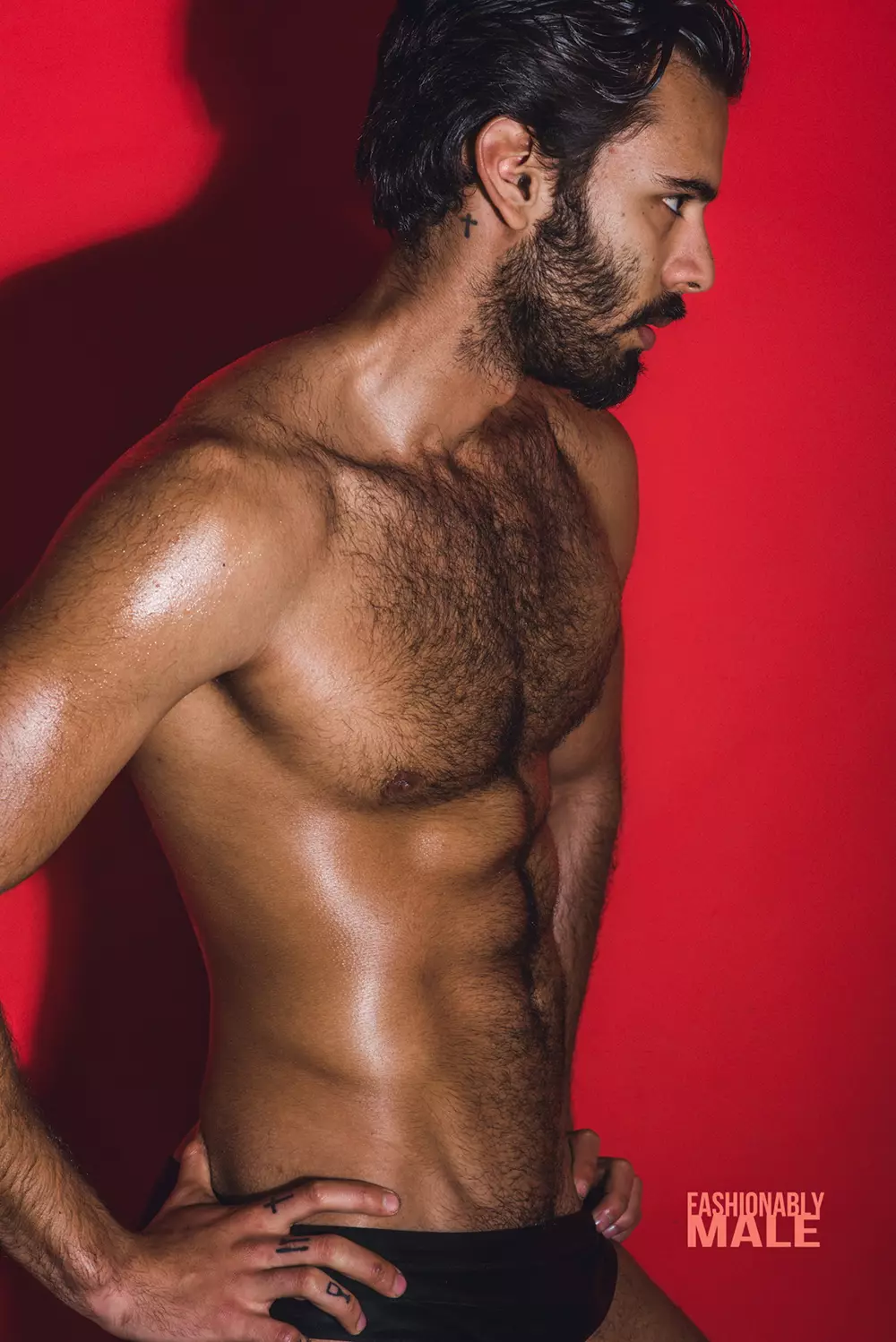 Steven Ibarra par Tino Vargas pour Fashionably Male