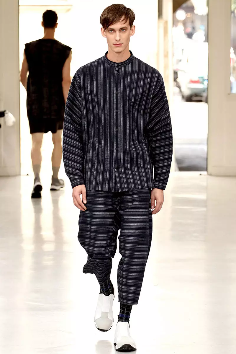 Issey_Miyake_ss14_24 |