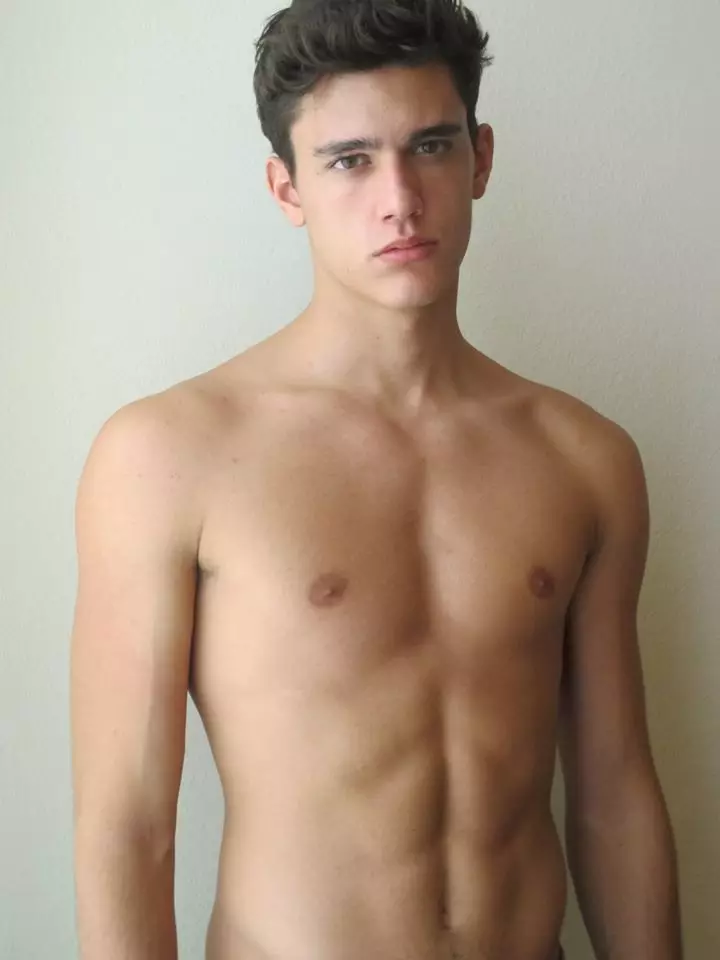 Polaroides frescas de mi booker David Naveira ? ¡gracias David! ? @sightmanagement #natural