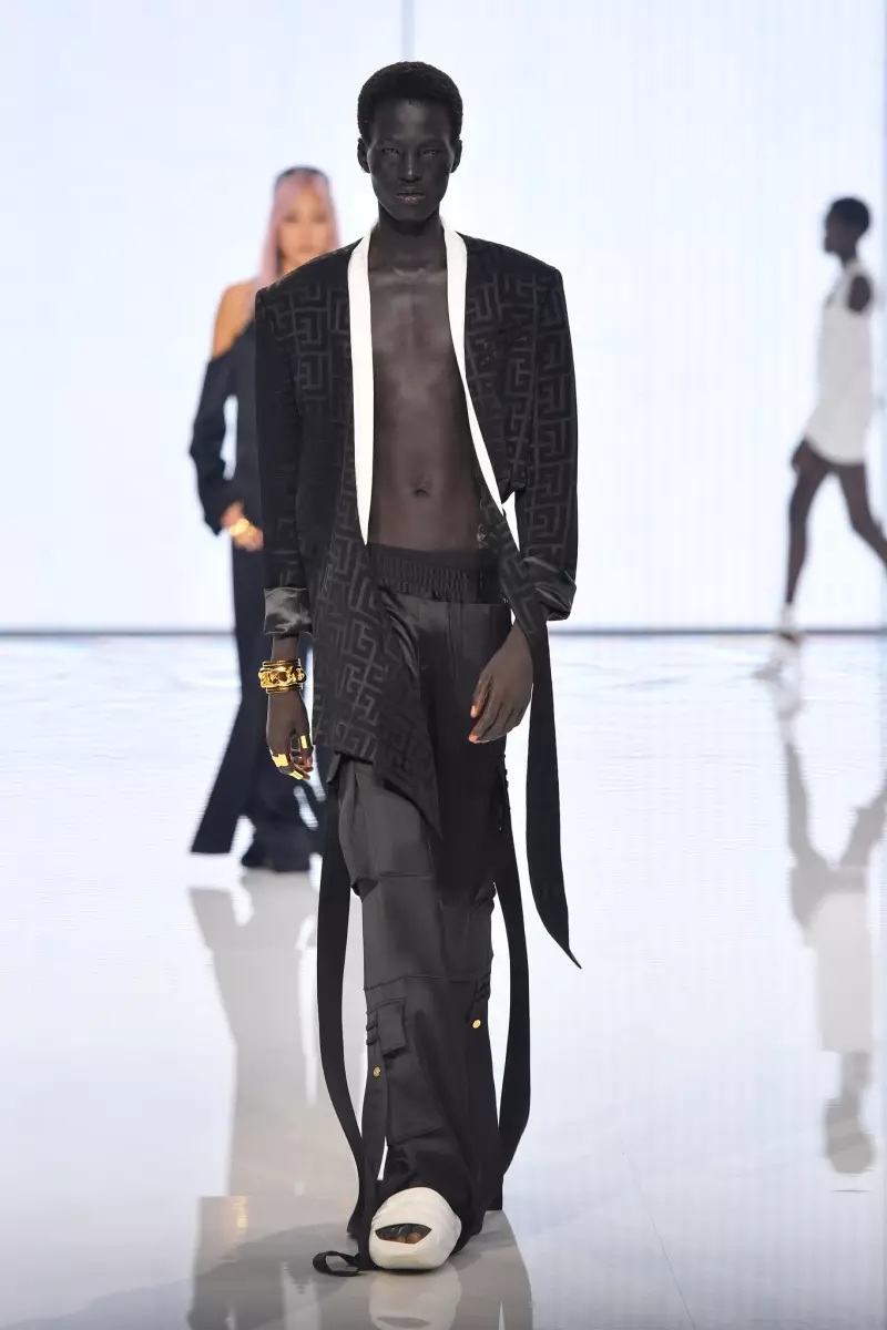 Balmain Ready To Wear Primavera 2022 París 34_2