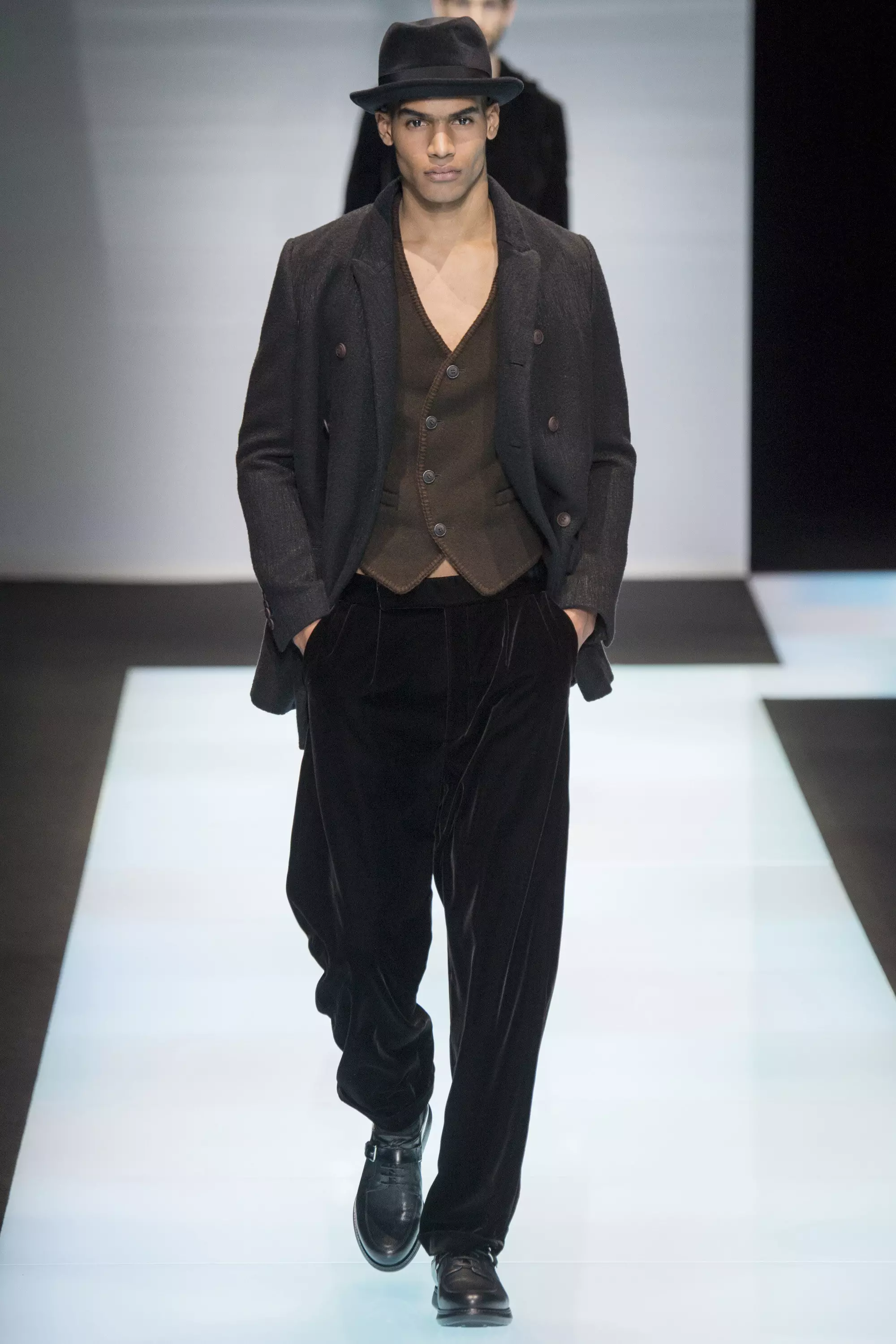 Giorgio Armani FW 16 මිලාන් (26)