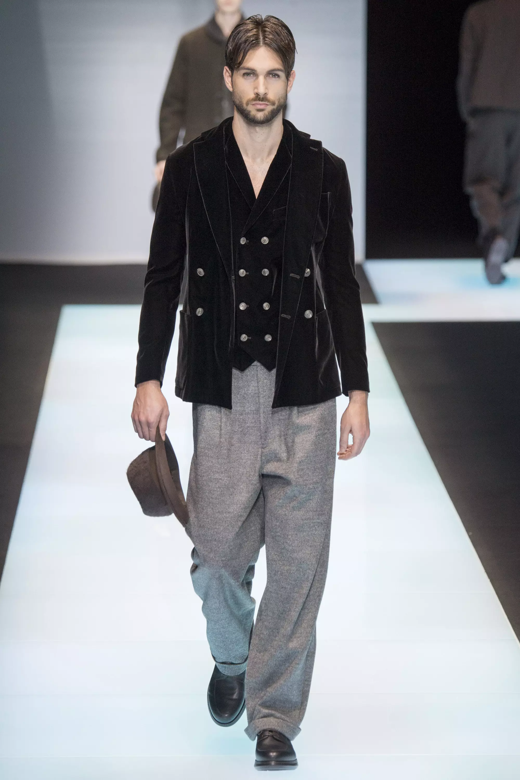 Giorgio Armani FW 16 Милан (27)