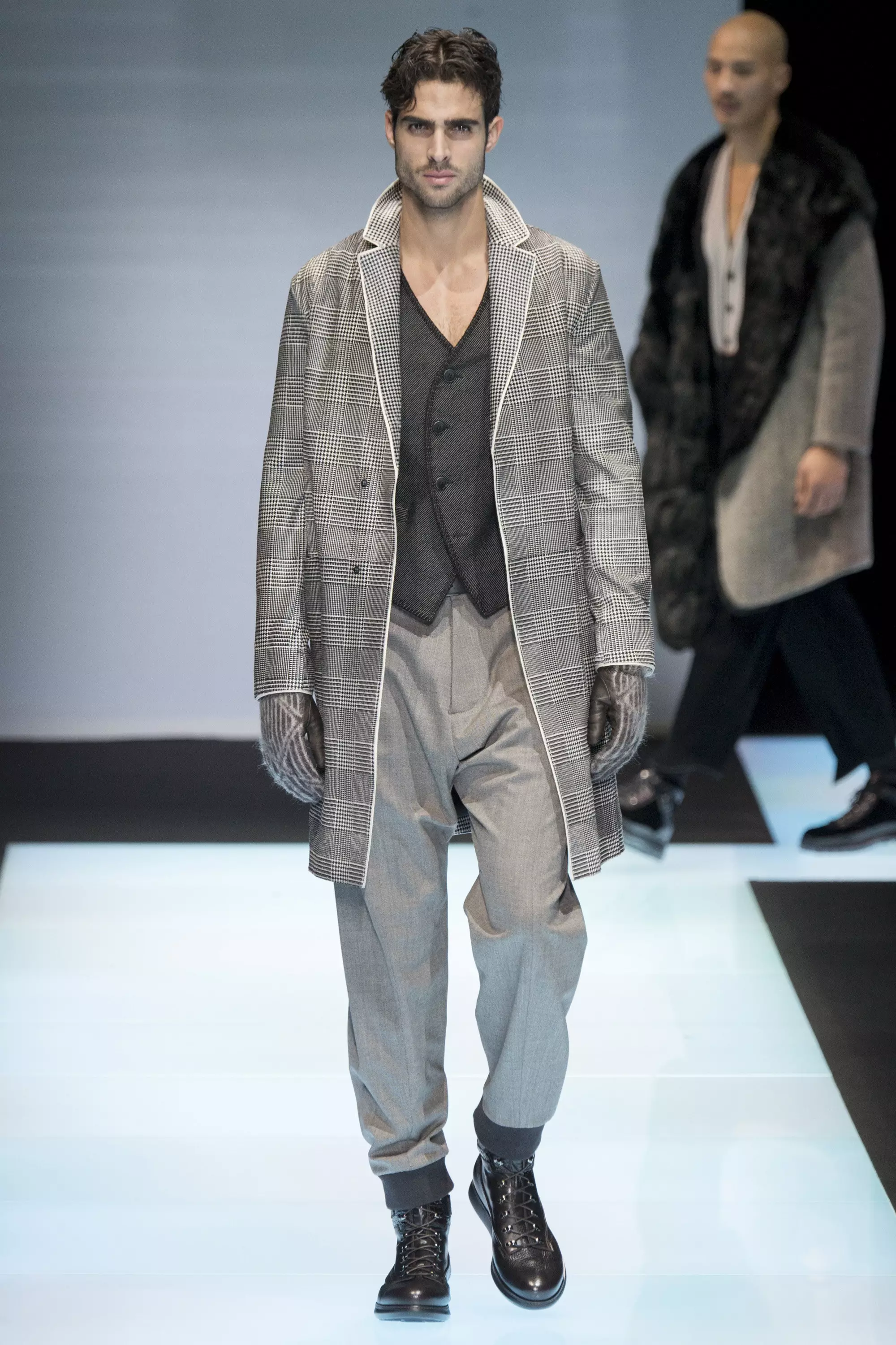 Giorgio Armani FW 16 מילאַן (30)