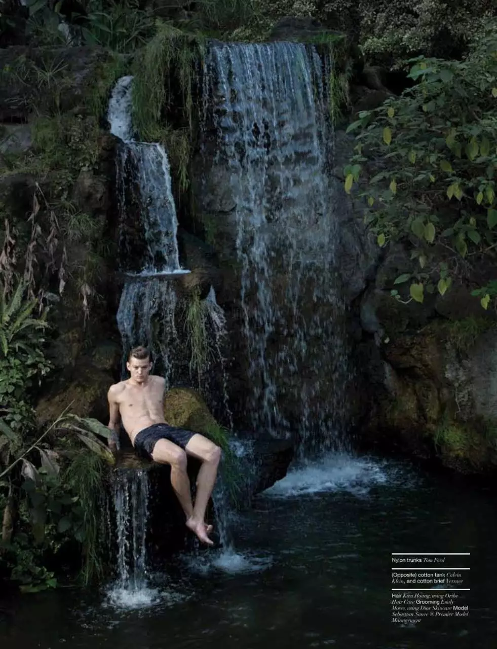 O galã americano Sebastian Sauve está na capa e protagoniza a história Tropical Delight da edição de março da revista Manifesto. O menino de olhos azuis é fotografado por Greg Lotus e estilizado por Jimi Urquiaga usando peças de designers como Dries Van Noten e Roberto Cavalli