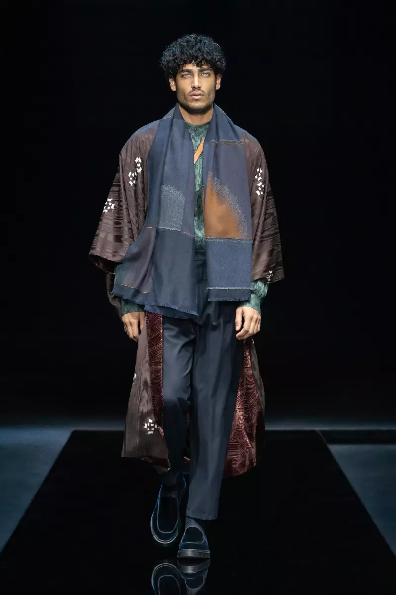 Giorgio Armani ဆောင်းရာသီ 2021 Milan ကိုဝတ်ဆင်ရန်အဆင်သင့်ဖြစ်နေပါပြီ။ 3595_40