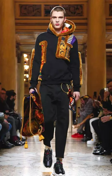 VERSACE MENSWEAR סתיו חורף 2018 MILAN12