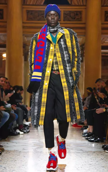 VERSACE MENSWEAR ဆောင်းရာသီ 2018 MILAN20