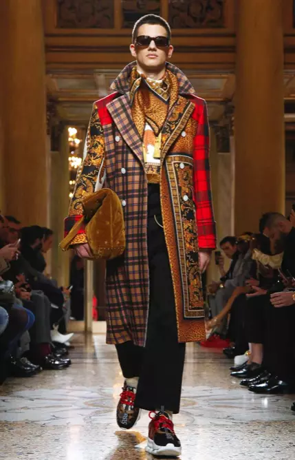 VERSACE MENSWEAR ဆောင်းရာသီ 2018 MILAN31