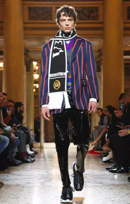 VERSACE uwe mwụda ọdịda oyi 2018 MILAN42