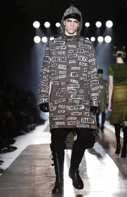 MOSCHINO 2018KO UDAZKEN NEGUA GIZONEZKOA ETA EMAKUMEEN AURREBILKETA MILAN14