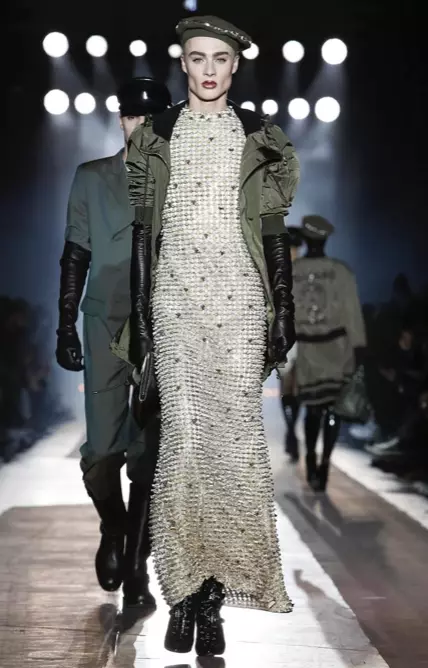 MOSCHINO VJESHTË DIMËR 2018 PARAKOLLEKSION VESHJE PËR MESHKUJ DHE FEMRA MILAN16