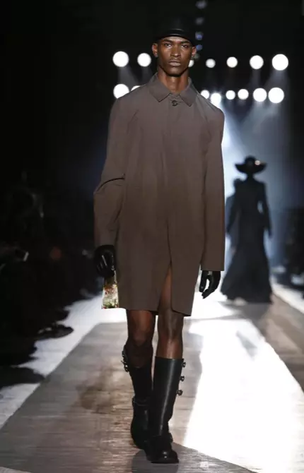 MOSCHINO FALL INVERNO 2018 MENSWEAR E PRECOLLEÇÃO MULHERES MILAN 53