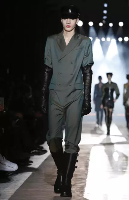 MOSCHINO 2018KO UDAZKEN NEGUA GIZONEZKO ETA EMAKUMEEN AURREBILKETA MILAN56