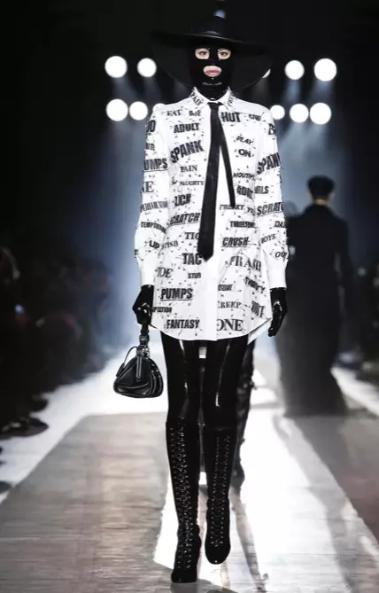 MOSCHINO HÖST VINTER 2018 HERRKLÄDER OCH KVINNOR FÖRINSAMLING MILAN49