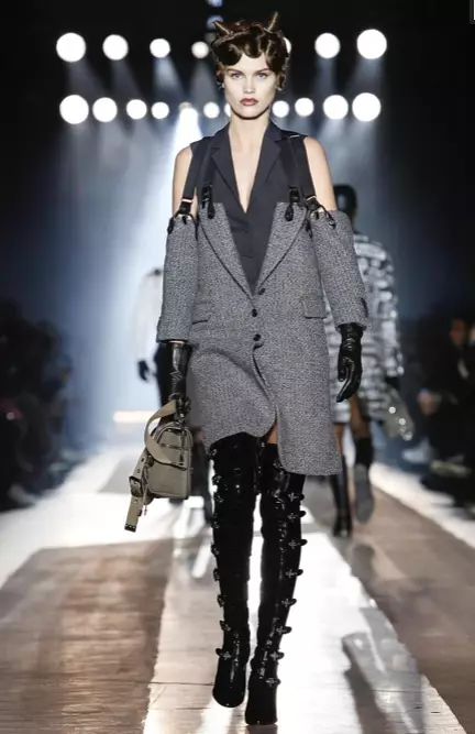 MOSCHINO FALL INVERNO 2018 MENSWEAR E MULHERES PRECOLLETION MILAN 18