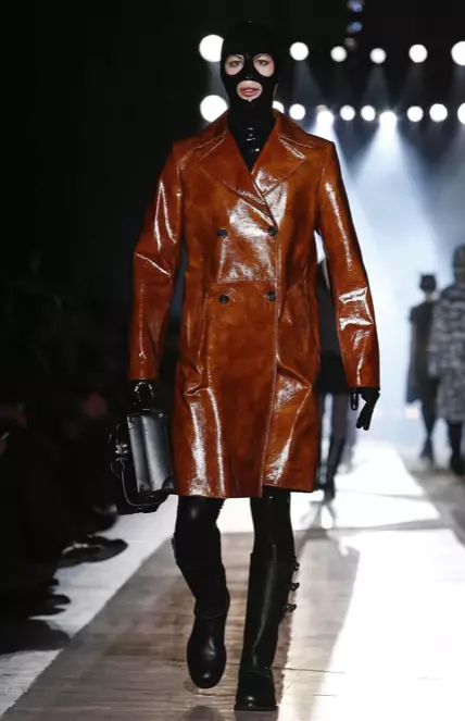 I-MOSCHINO FALL WINTER 2018 MENSWEAR AND WOMEN PRECOLLECTION MILAN64