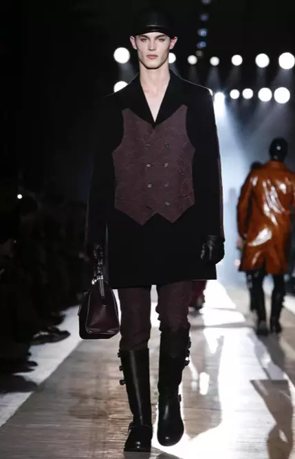 MOSCHINO FALL WINTER 2018 PAKAIAN LELAKI DAN WANITA PRAKOLEKSI MILAN74