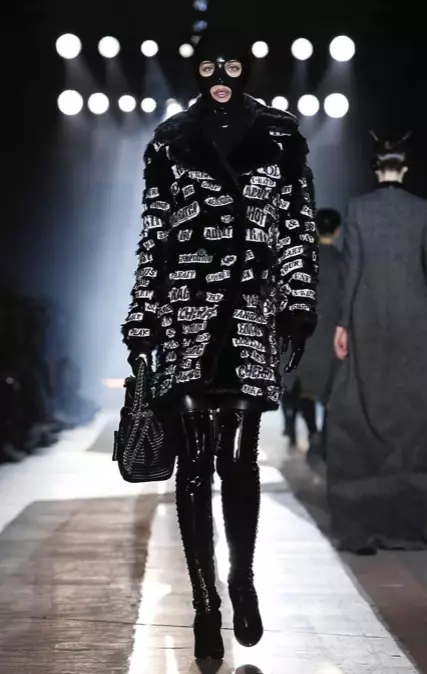 MOSCHINO ВОСЕНЬ ЗІМА 2018 МУЖЧЫНСКАЯ АДЕЖА І ЖАНЧЫНАЯ ПАДЗЕЛЬНАЯ КАЛЕКЦЫЯ МІЛАН5