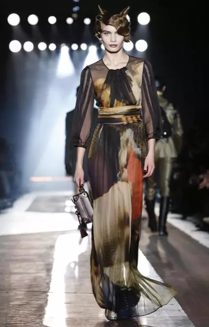 MOSCHINO VJESHTE DIMOR 2018 PARAKOLLEKSIONE VESHJE ME MESHKUJ DHE GRAVE MILAN27