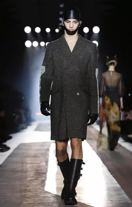 MOSCHINO OUTONO INVERNO 2018 PRECOLECCIÓN HOMBRE E MULLER MILAN28