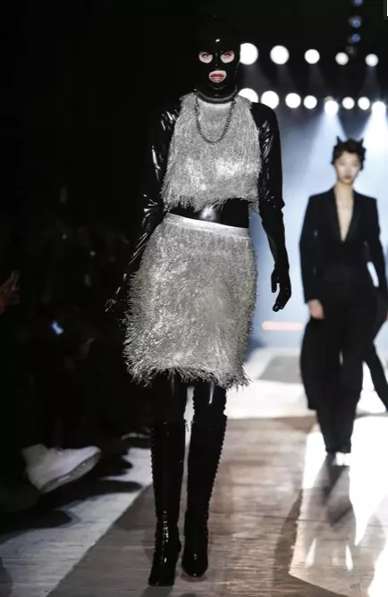 MOSCHINO 2018KO UDAZKEN NEGUA GIZONEZKO ETA EMAKUMEEN AURREBILKETA MILAN36