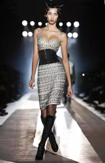 MOSCHINO FALL WINTER 2018 PAMEKASAN PREKOLEKSI MILAN85 Awéwé