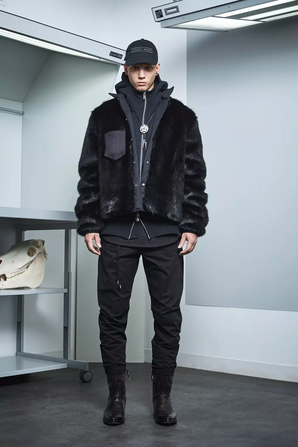 시키-임-fw17-nyfwm16