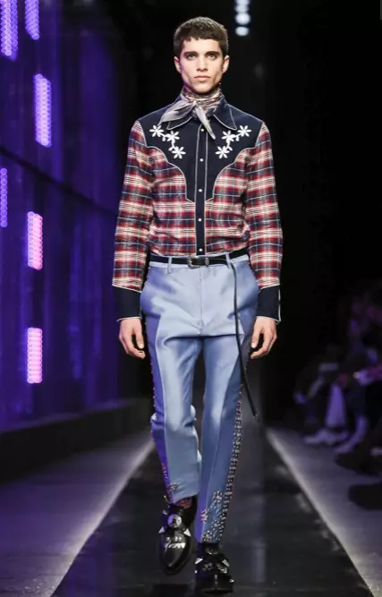 DSQUARED2 مردن جي لباس جو زوال سيارو 2018 ميلان 33