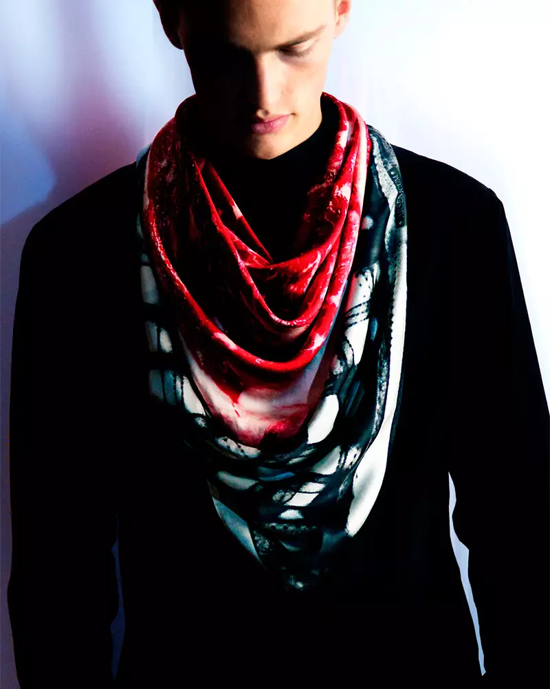 Victor_scarves_4