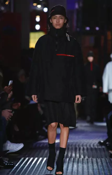 PRADA HOMBRE OTOÑO INVIERNO 2018 MILAN34