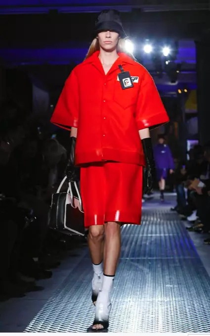 PRADA MENSWEAR האַרבסט ווינטער 2018 מילאַן21